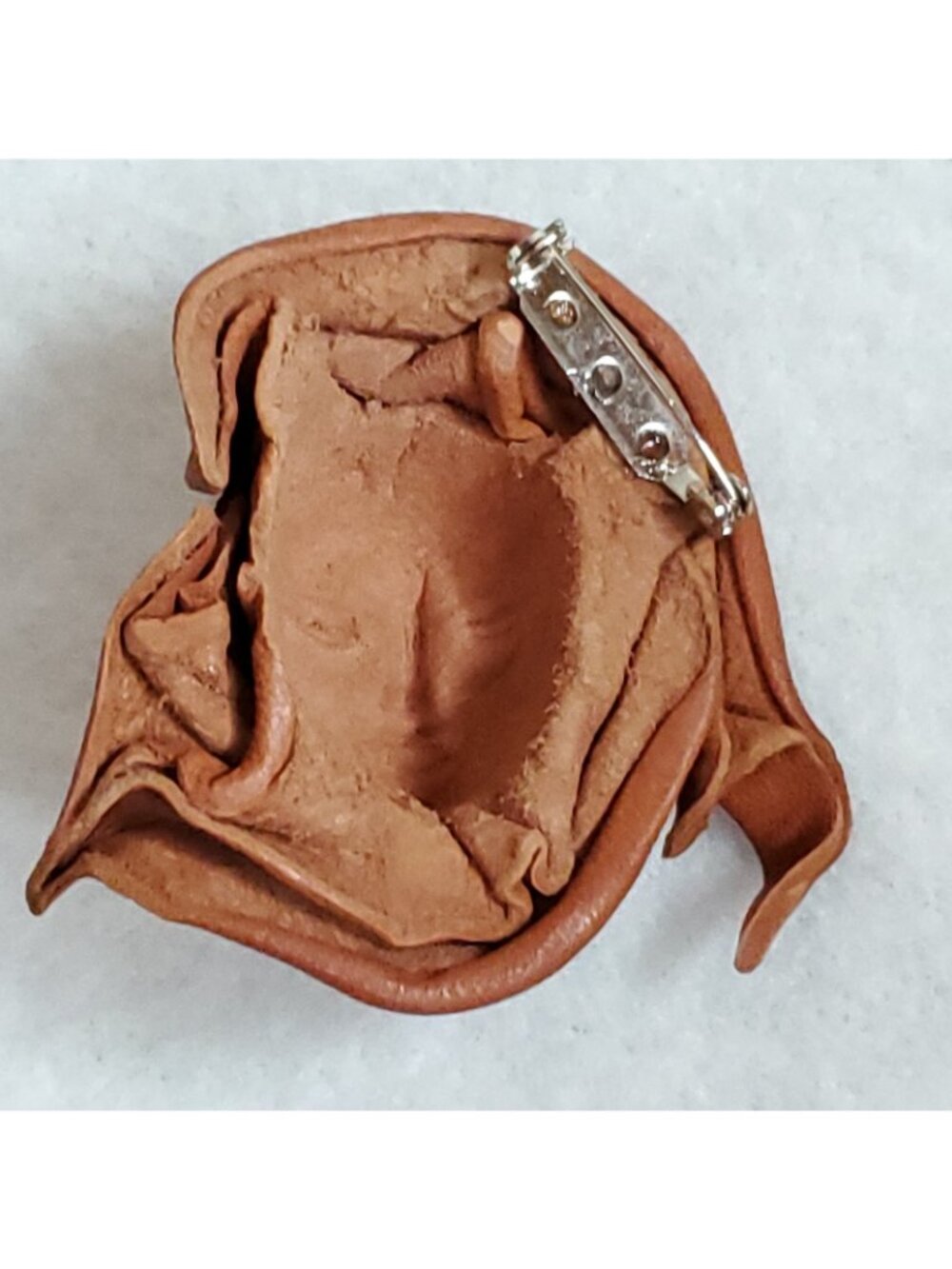 Lady Face Brooch 3D Brown Leather 2.5" - Picture 4 of 5